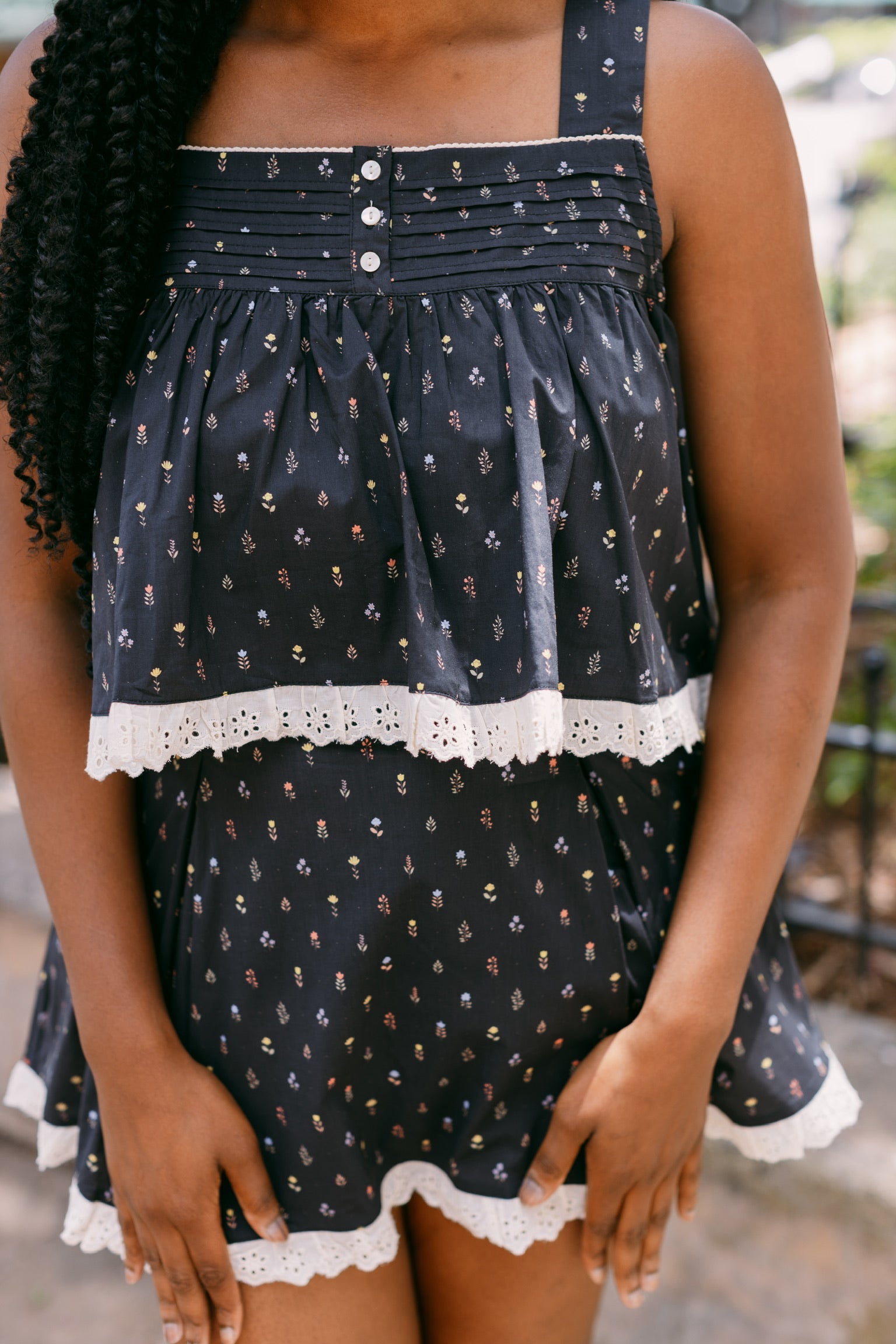 Main Character Moment Navy Floral Tank - DU DEAL
